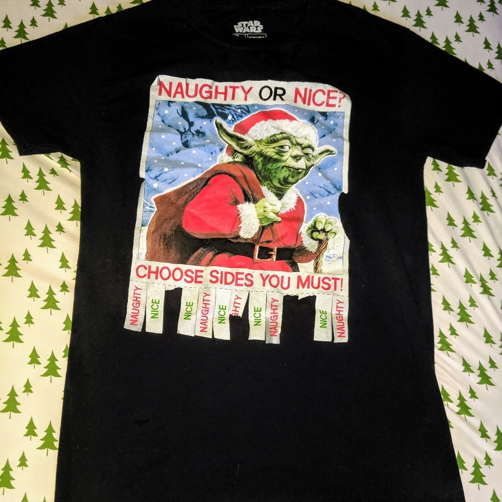 Men's small Star Wars Christmas shirt